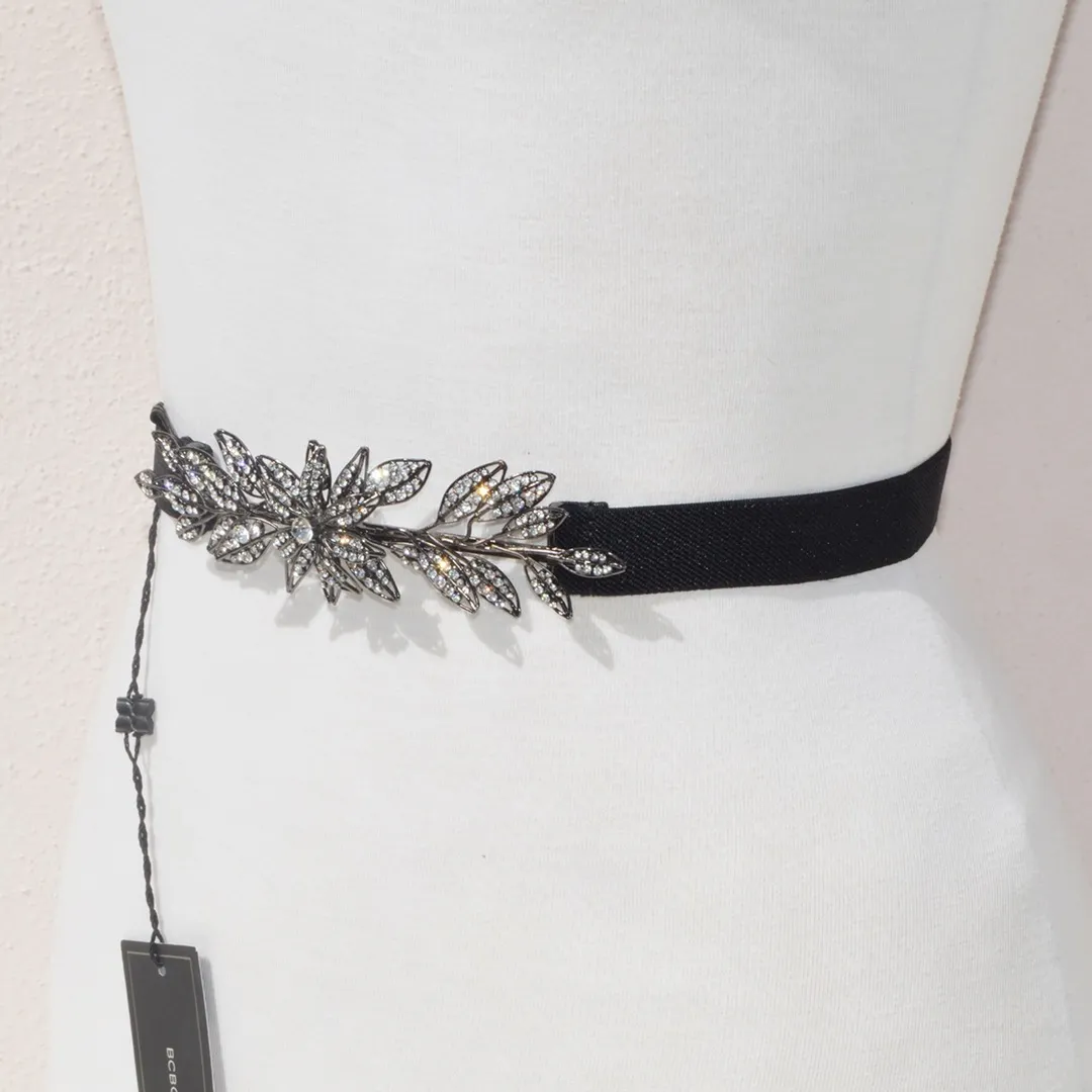 BCBGMAXAZRIA Stone Leaf Elasticized Waist Belt - Image 4