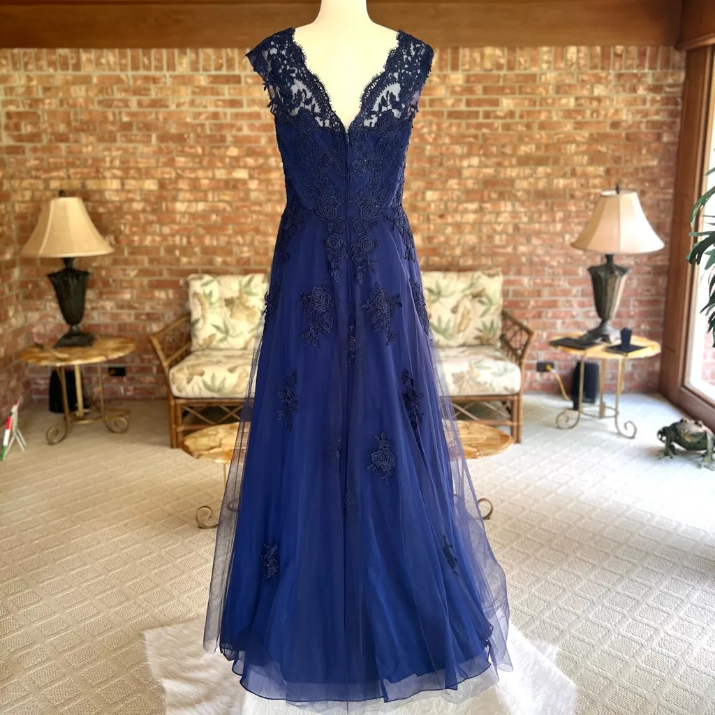 La Femme Evening Gown Dress Marine Blue 10 Embellished Lace Beaded Occasion NWT - Image 10