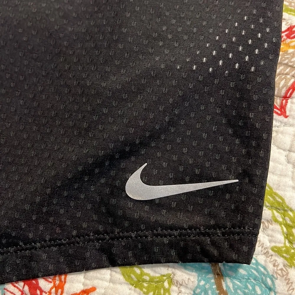 NIKE large dri-fit black tank athletic scoop neck halter pullover sleeveless gym - Image 6