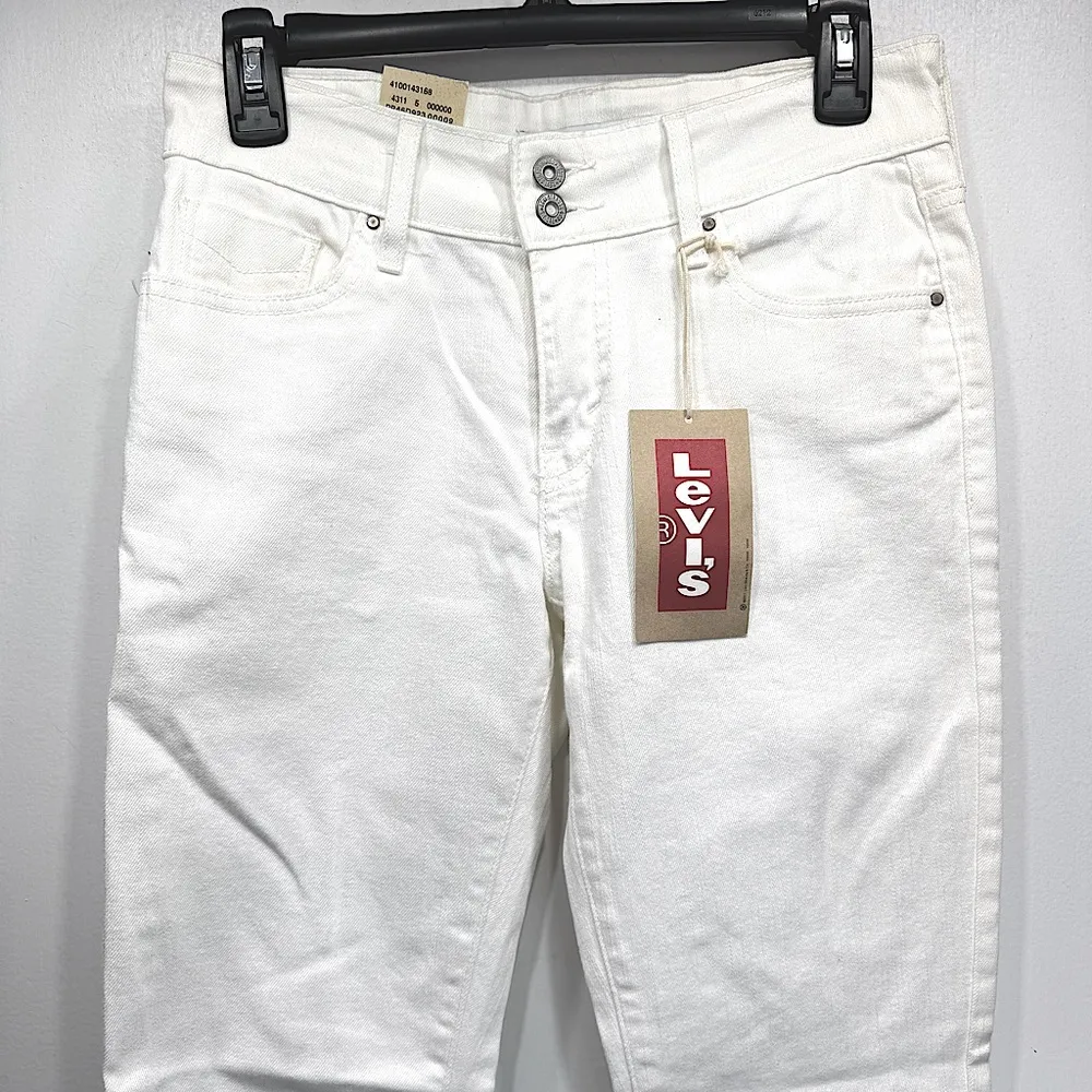 Levi’s Off White Cream Mid Rise Skinny Ankle Jeans Button Flap Signature Pockets - Image 2