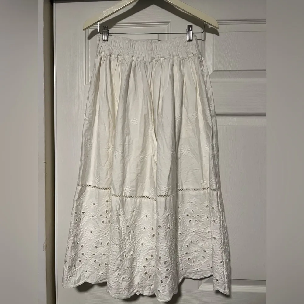 Anthropologie $108 Embroidered Eyelet Skirt Culottes White Wide Pants Coquette - Image 5