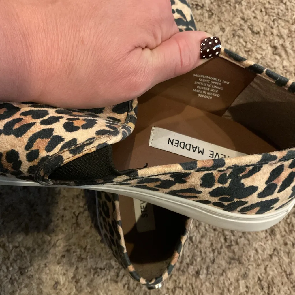 Steve Madden  Animal Print Slip-On Shoes size 10 - Image 5