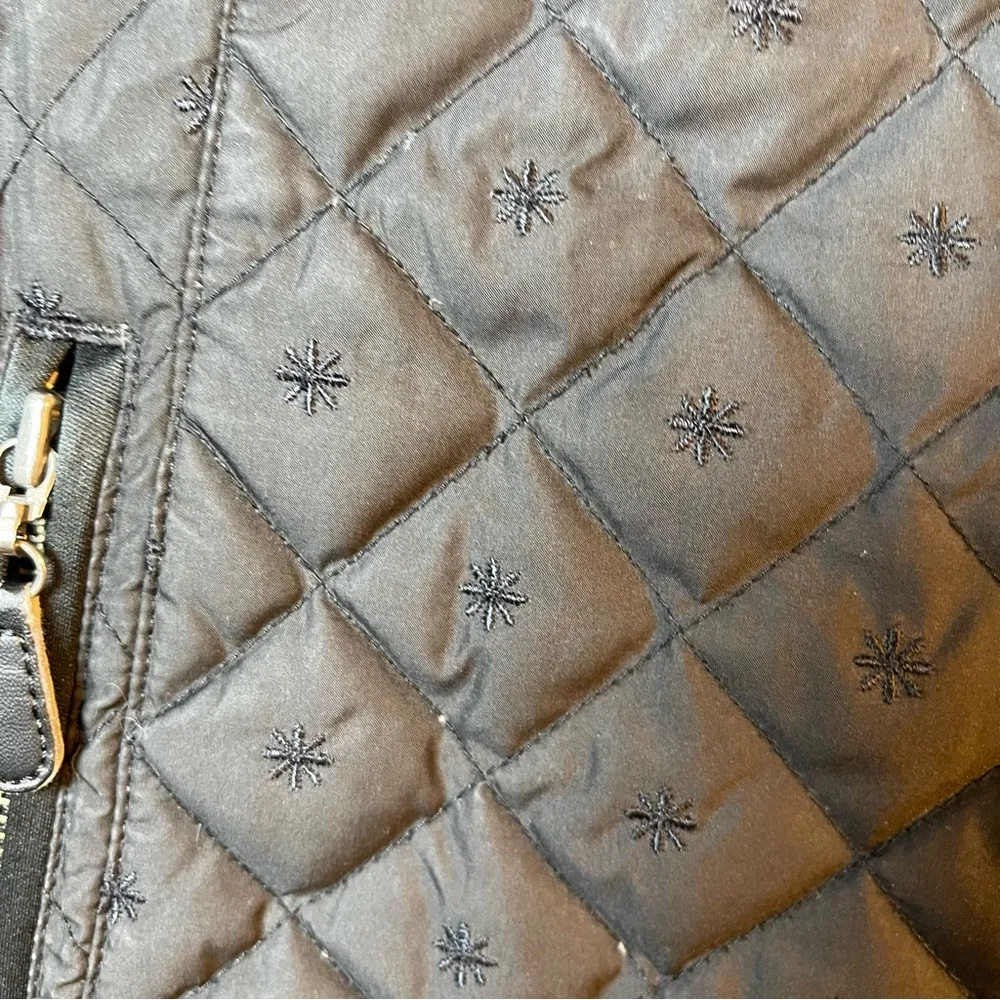 Eddie Bauer  Quilted Vest with Zipper Pockets SZ:PXL - Image 7
