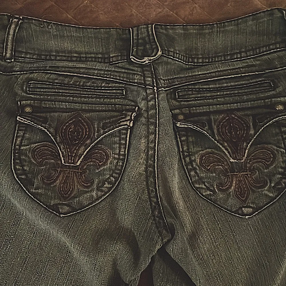 Jolt jeans with back pocket detail - Image 3