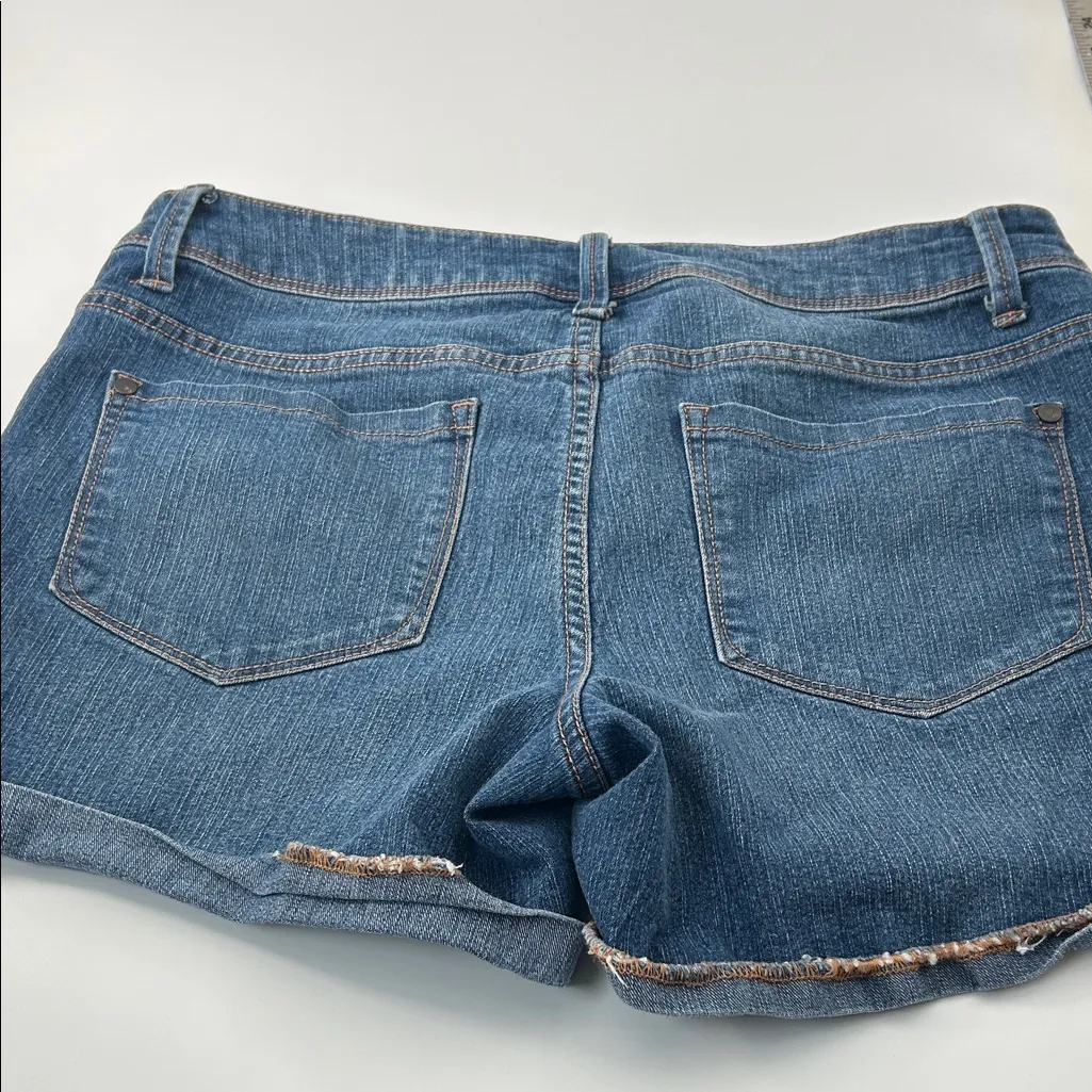 Faded Glory Women's Classic Blue Jean Shorts - Image 6