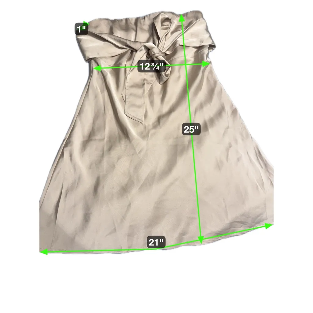 Le lis  Elegant Beige A-Line Skirt silky with tie size‎ M - Image 2