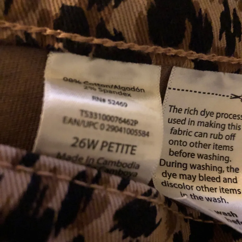 TERRA & SKY Womens Straight Leg Jean Size 26W Petite Animal Print Med Weight New - Image 6