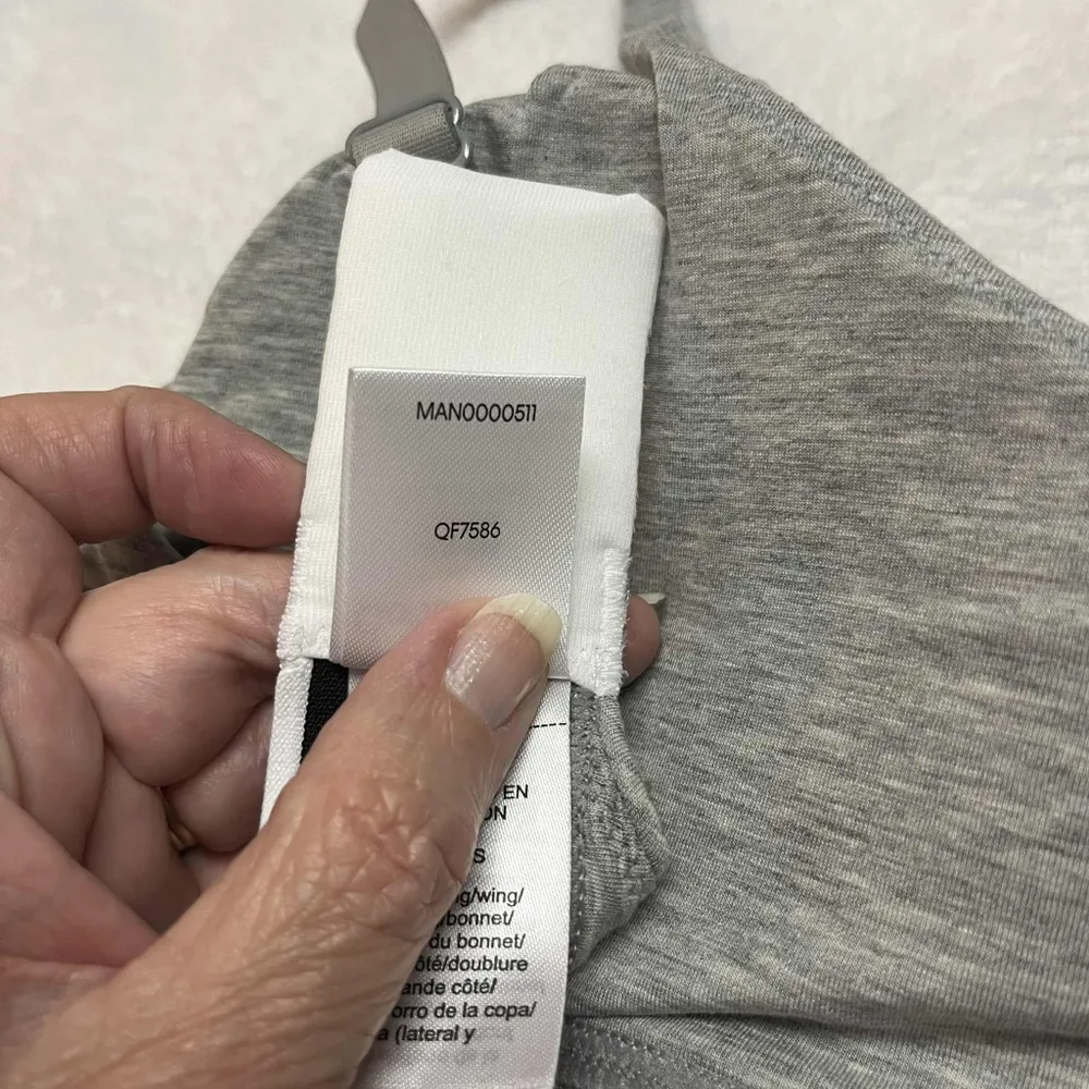 Calvin Klein Gray Lightly Lined Convertible Medium Bralette - Image 11