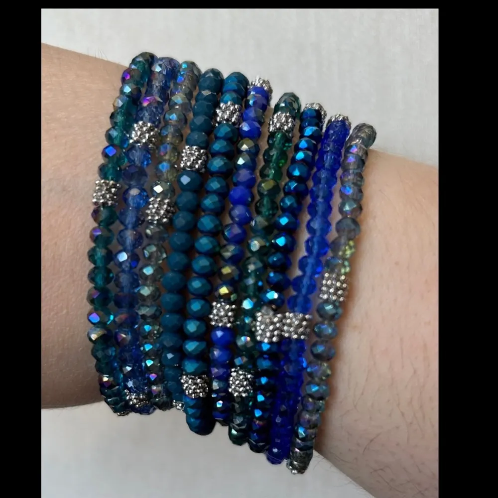 Blue sparkly bracelet set - Image 6