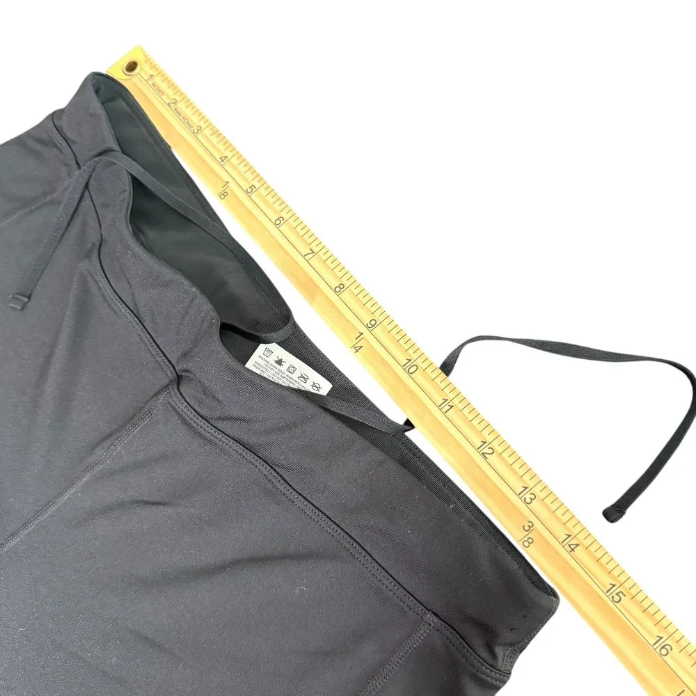 Nike Dri-FIT Black Athletic Capri Pants‎ Reflective Dots Zipper Pocket Women L - Image 7