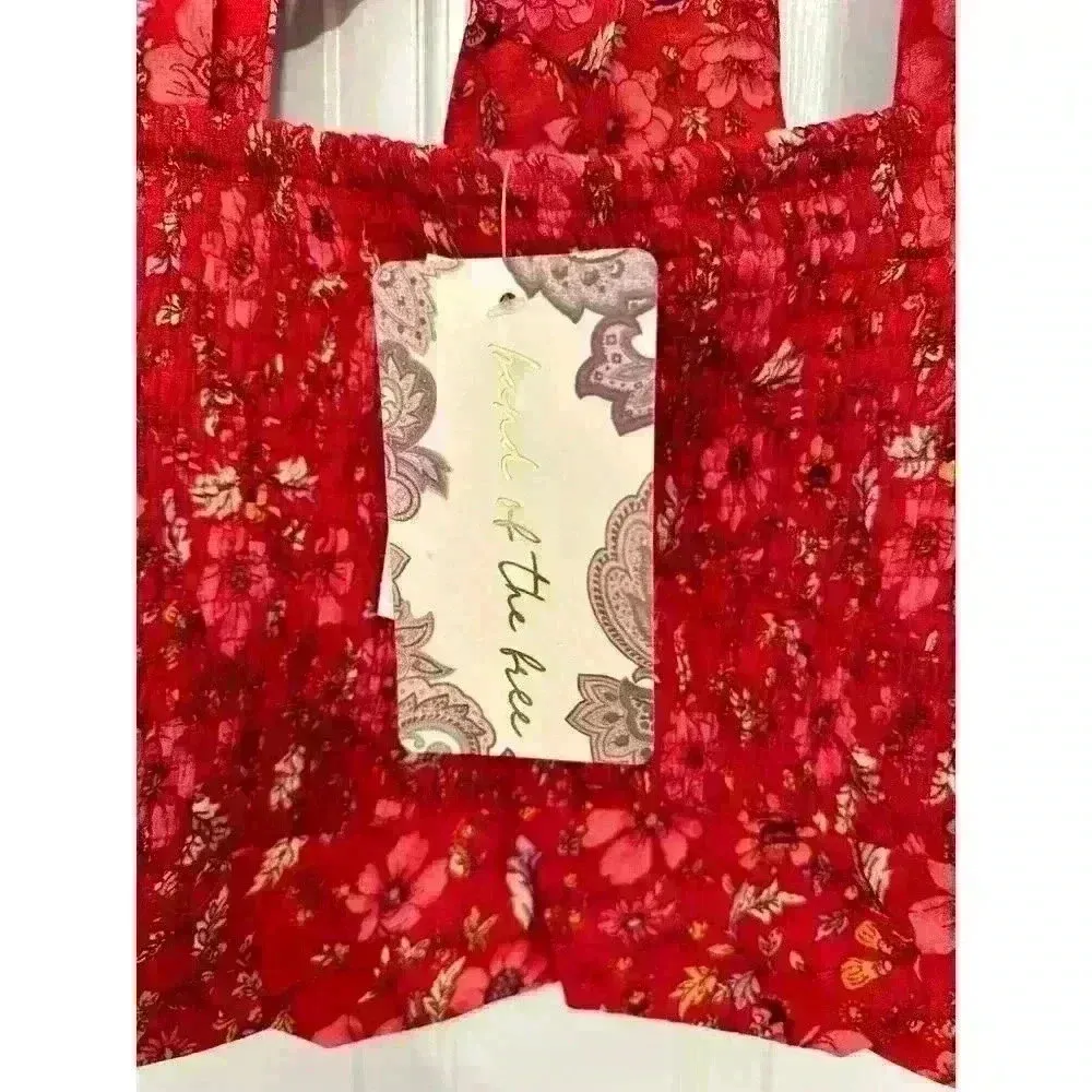 Band of Gypsies Red Floral Cropped Smocked Top size‎ M NWT - Image 3