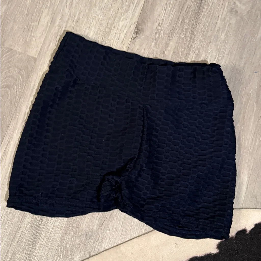 Source Unknown 🔷Woman’s Navy Scrunched Butt Shorts•Size:L🔷 - Image 3