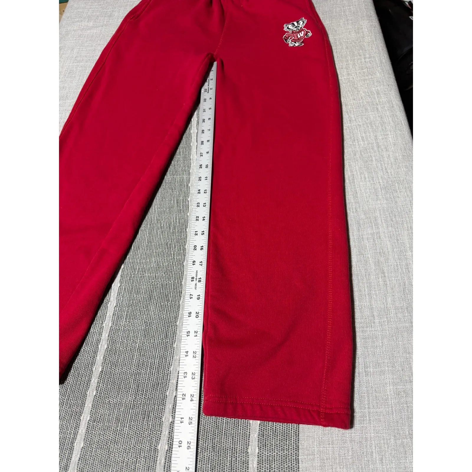 Fanatics Wisconsin Badgers Sweatpants Red Fleece Athletic Pants Womens Medium - Image 2