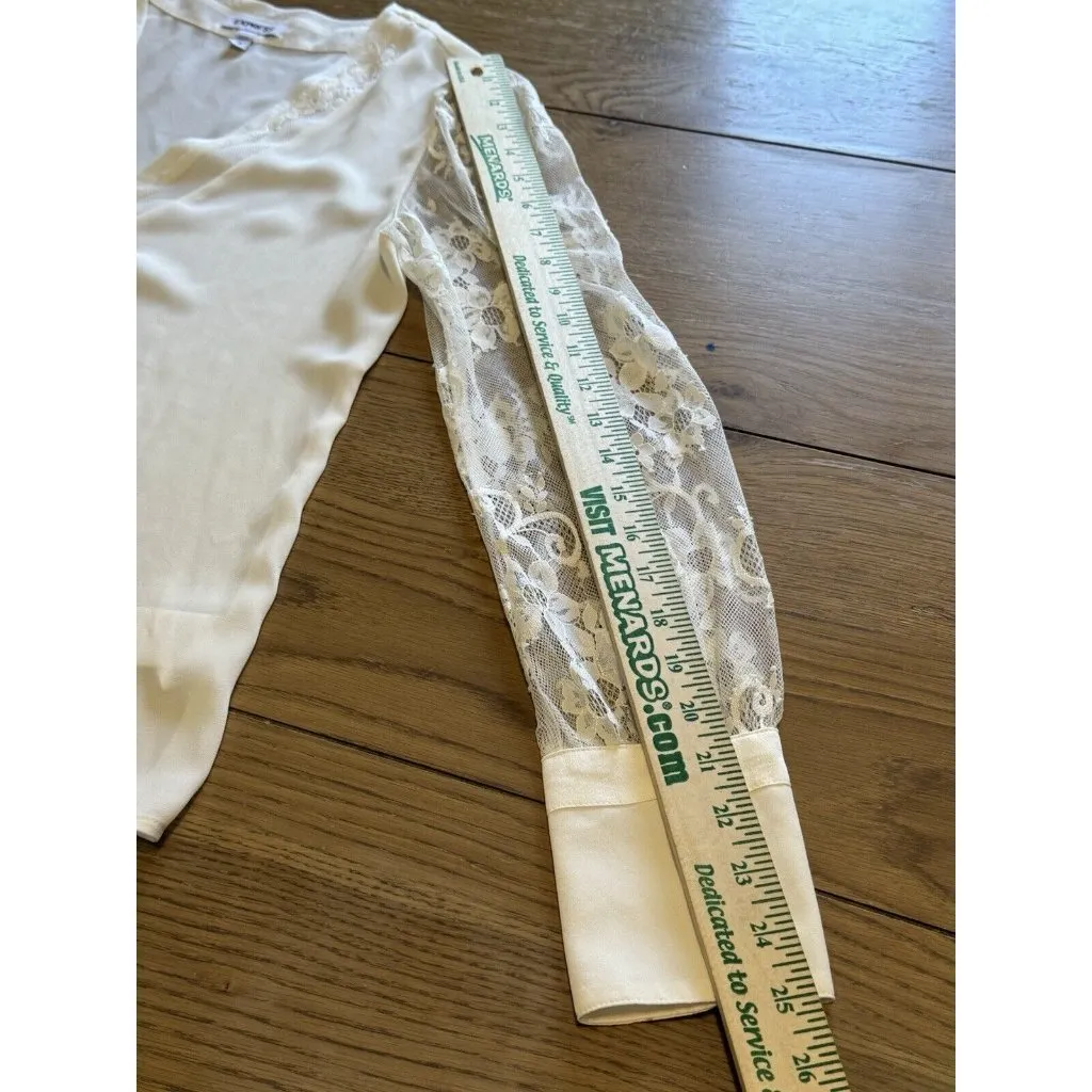 Express Ivory Romantic Floral Lace Victorian style‎ Long sleeve shirt size Small - Image 9