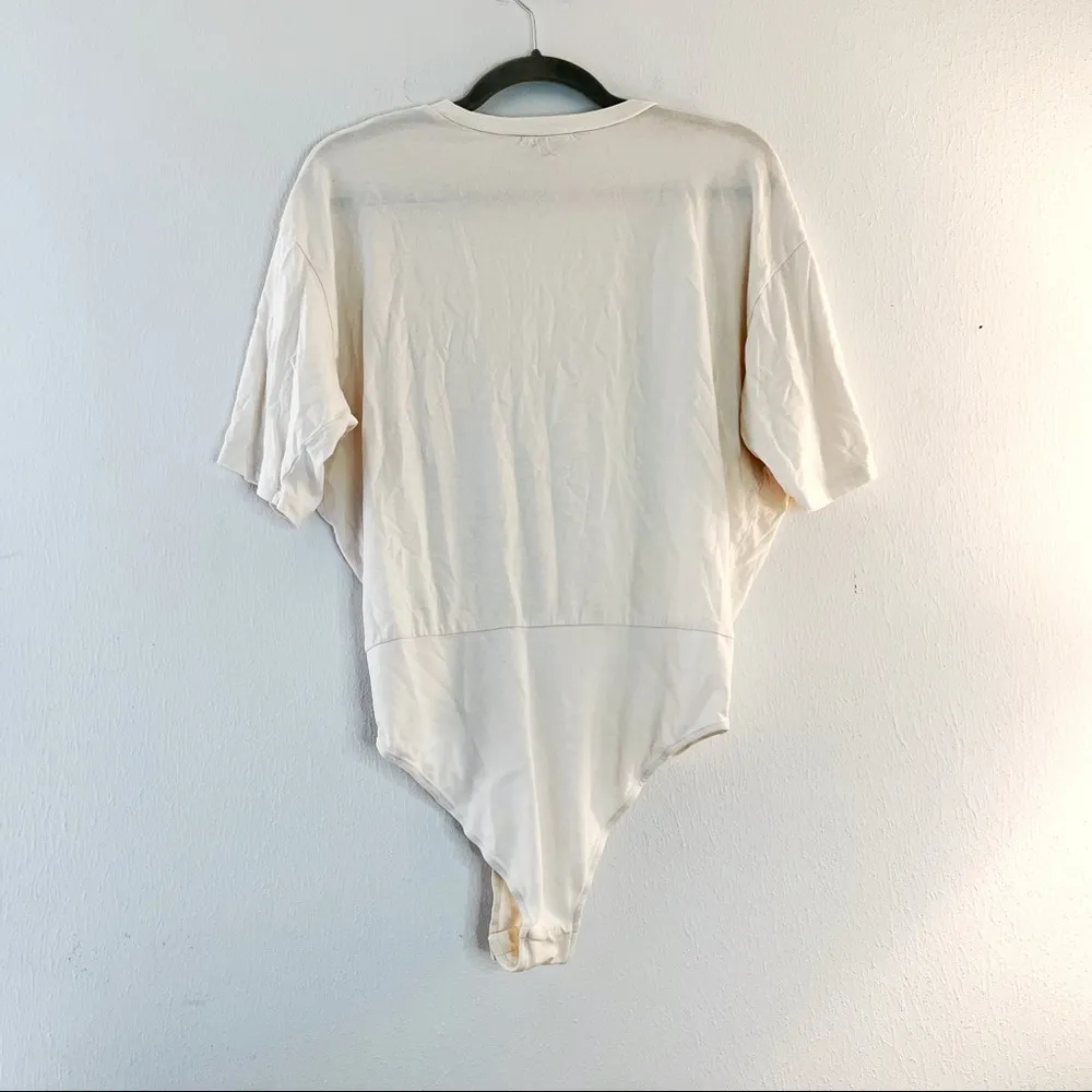 Something Navy Bodysuit Cream Gathered Tee Shirt Bodysuit Sz L EUC Blouson Fit - Image 12