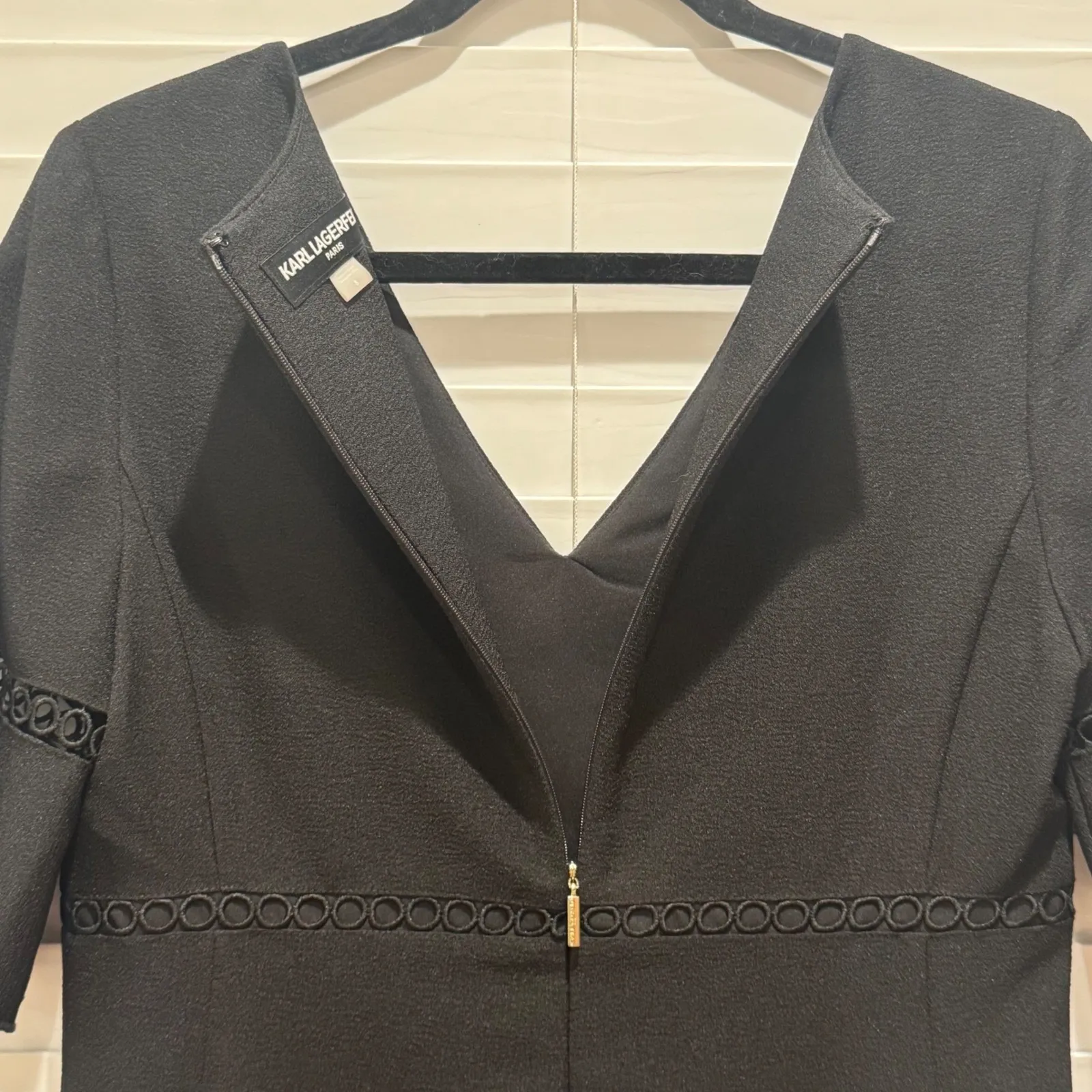 Karl‎ Lagerfeld Paris Black Dress Size 8 V-Neck Flared Sleeve Career Cocktail - Image 8