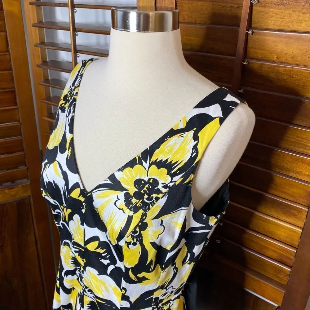 Nine West Hawaiian Floral Fit Flare Midi Dress - Image 2