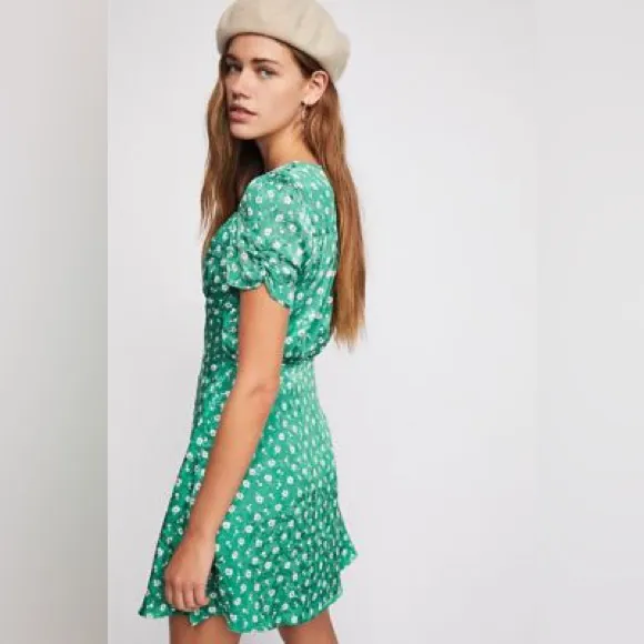 Free People Green Floral‎ Bond Street Ruched Front Mini Dress Size 12 - Image 2