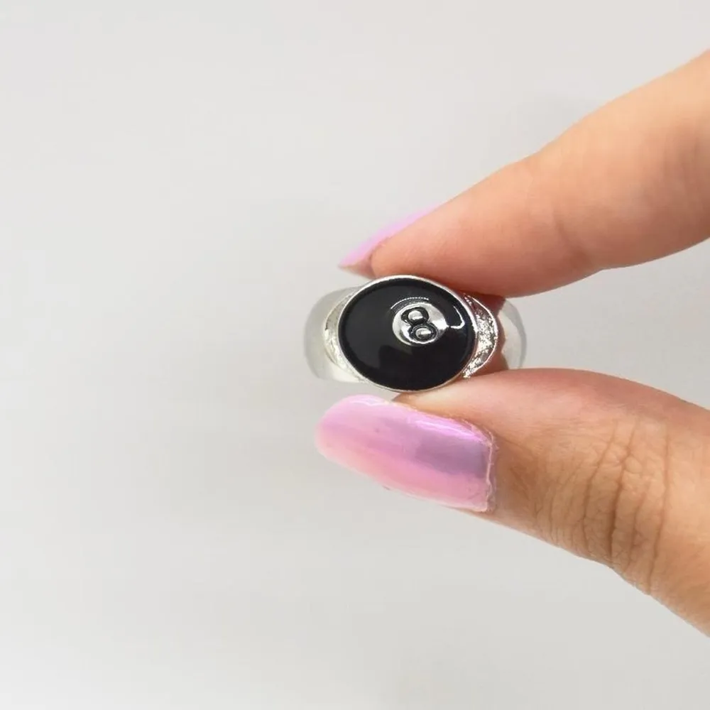Oval 8 Ball Ring Silver - Image 3
