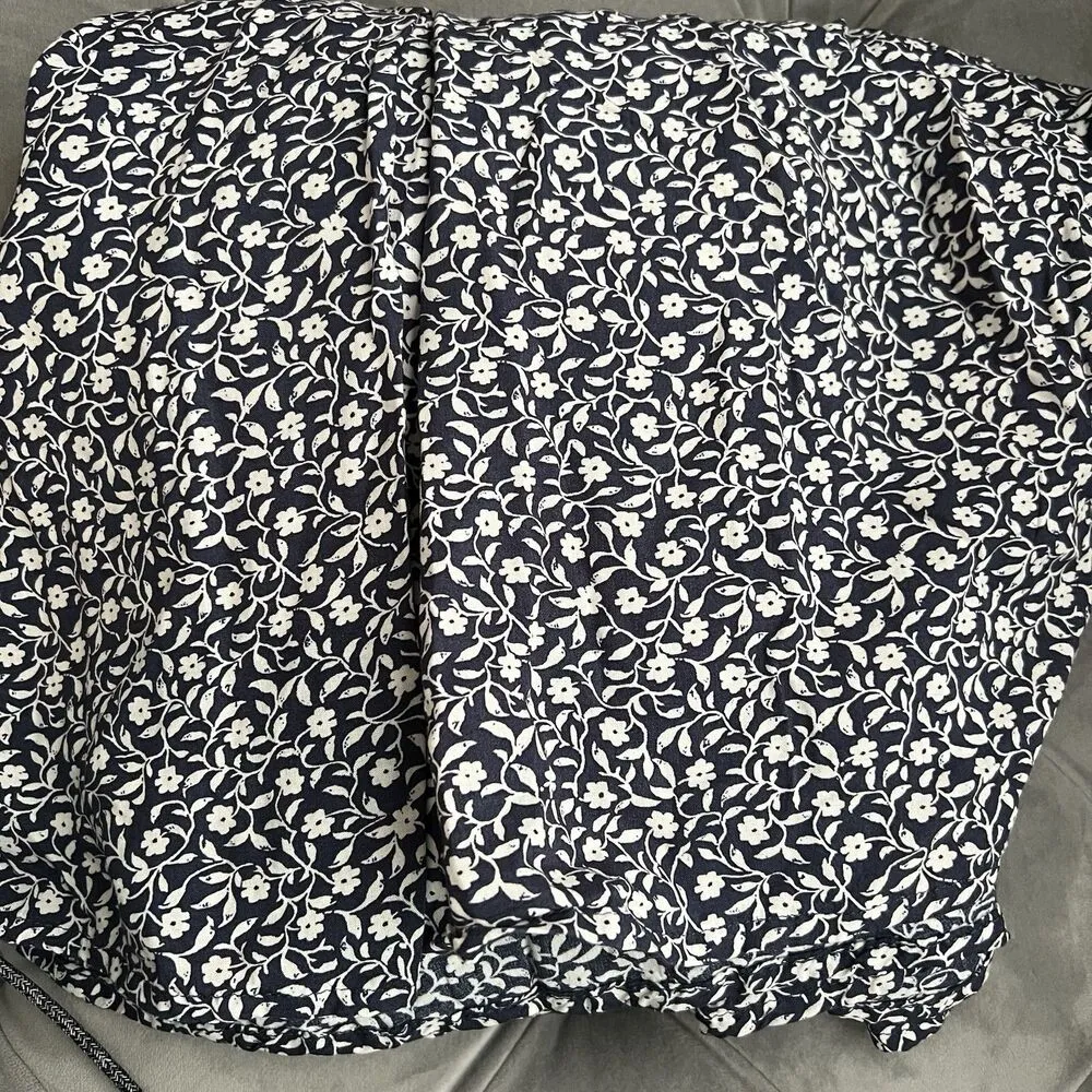 Old Navy Dress XXL Tiered Smocked - Image 5