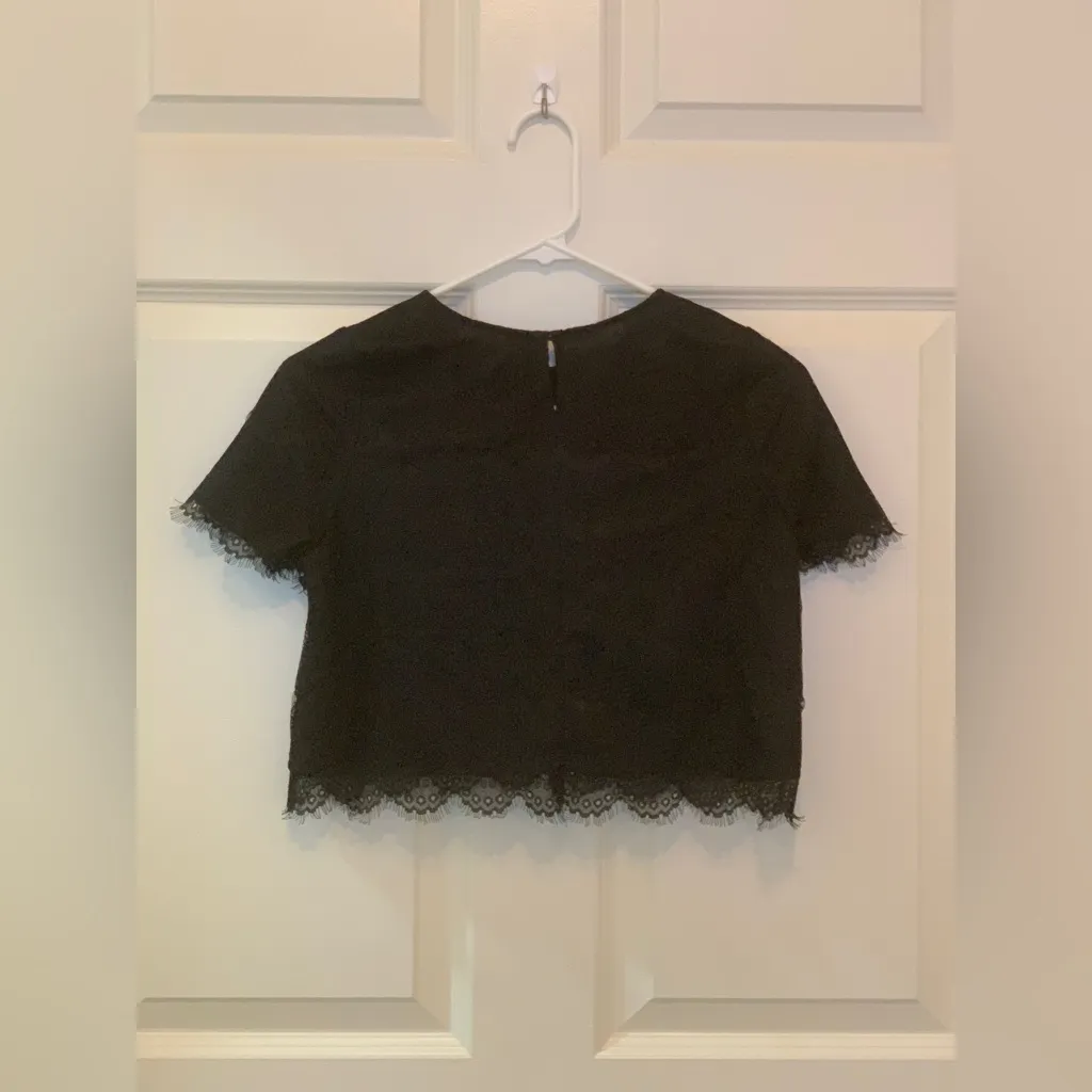 Nuol Elegant Black Lace Scalloped Trim Short Sleeve Top. Size - Image 3