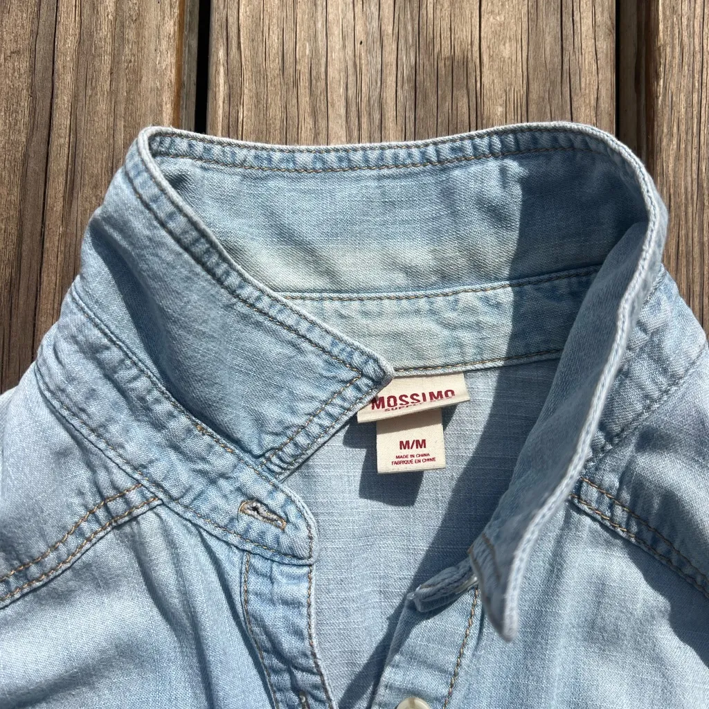 mossimo | denim top | size medium | Light Blue Denim Button - Image 2