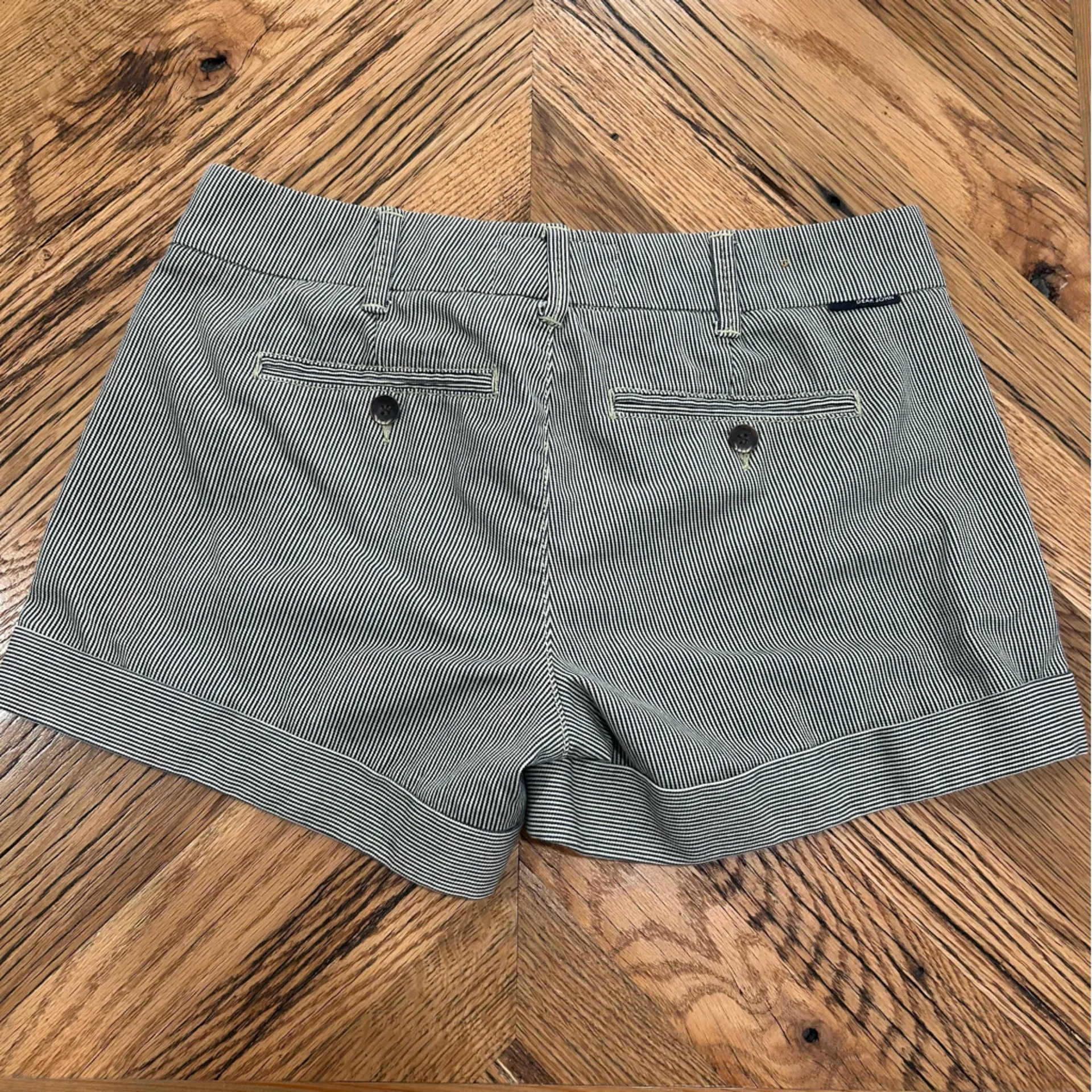 Dear John Casual Pinstripe Shorts Size 28 Classic Summer Style Women - Image 4