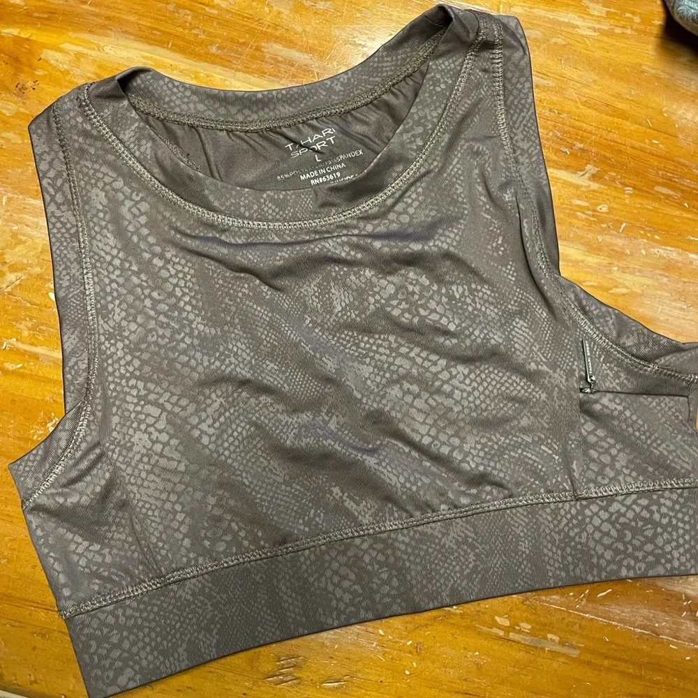 Tahari Sport Longline Sports Bra in Snakeskin Print sz M - Image 3