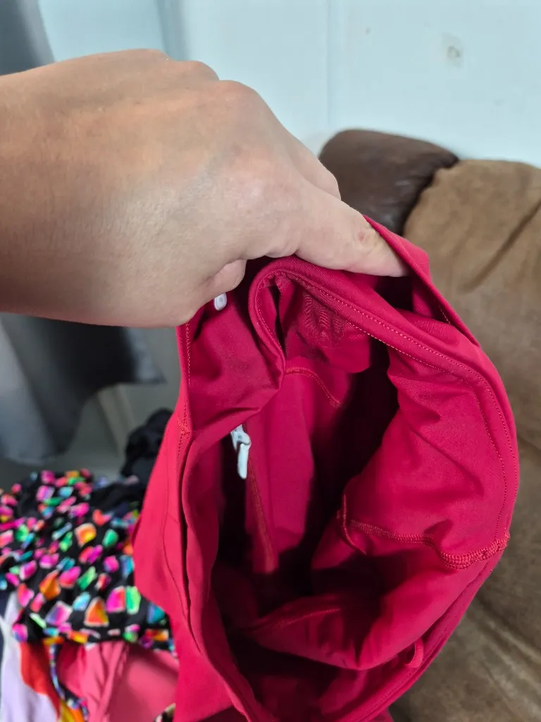 Lululemon Red Athletic Leggings 6 - Image 9