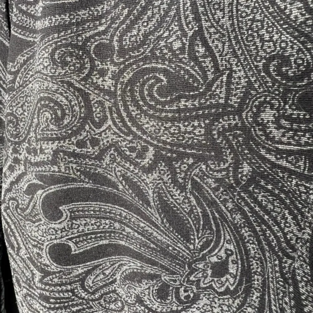 M Miracle body by Miraclesuit black paisley shaping pull on leggings size 2 - Image 7