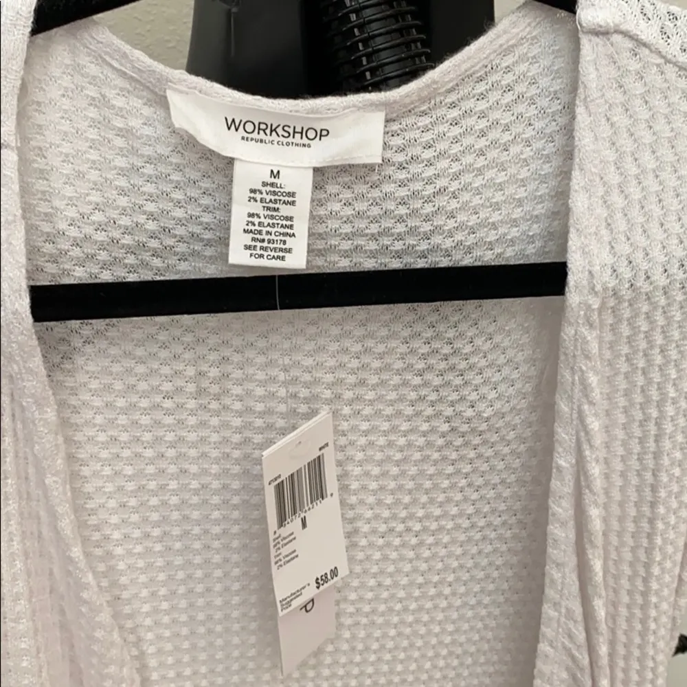 NWT white flowy cardigan by Workshop sz M - Image 2