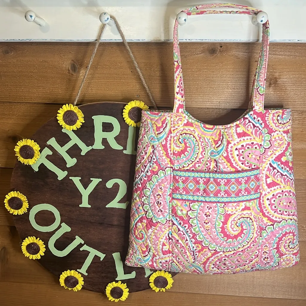 Vera Bradley Capri Melon Tote Bag Purse Pocket Preppy Paisley Print Quilt Retire - Image 3