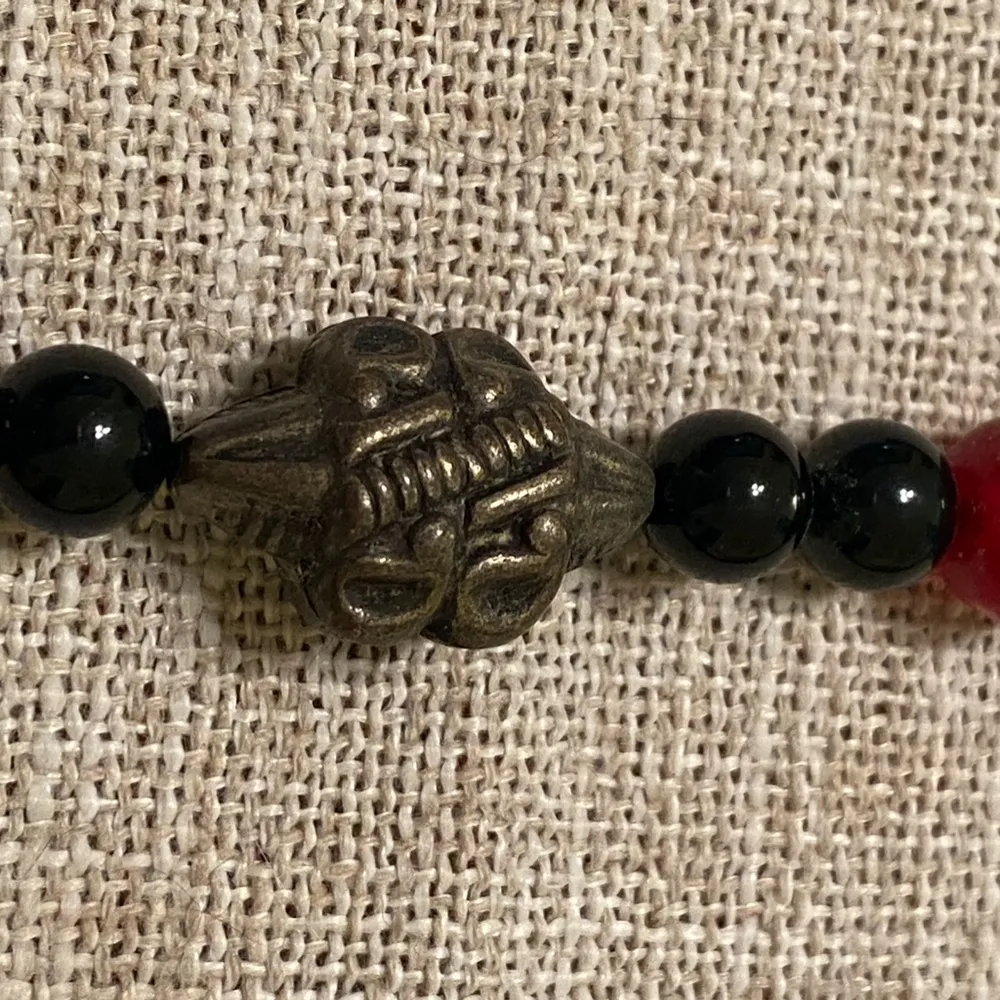 Vintage red black bead necklace silver tone beads - Image 3
