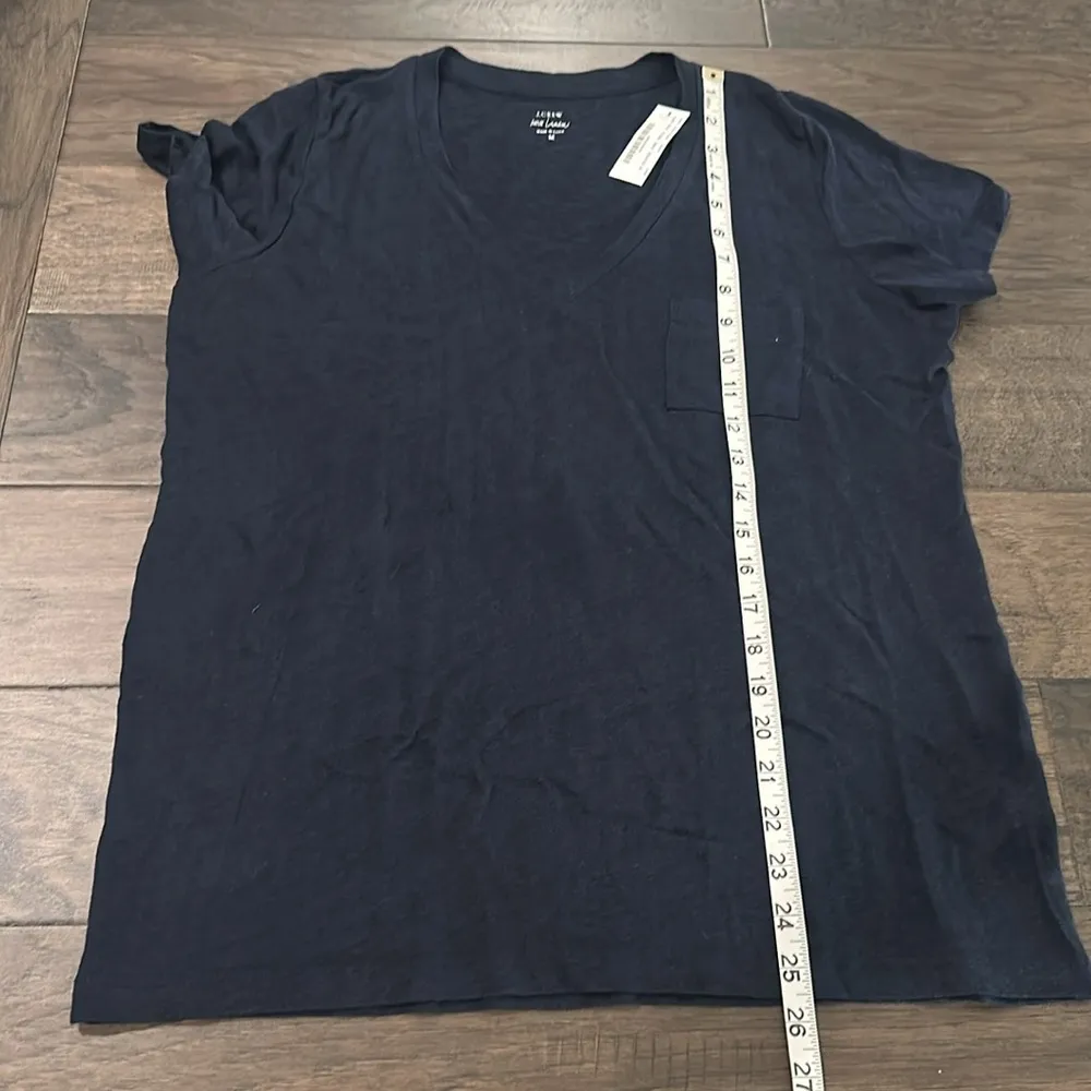 NWT JCrew Navy Linen V Neck Tee Sz M - Image 7