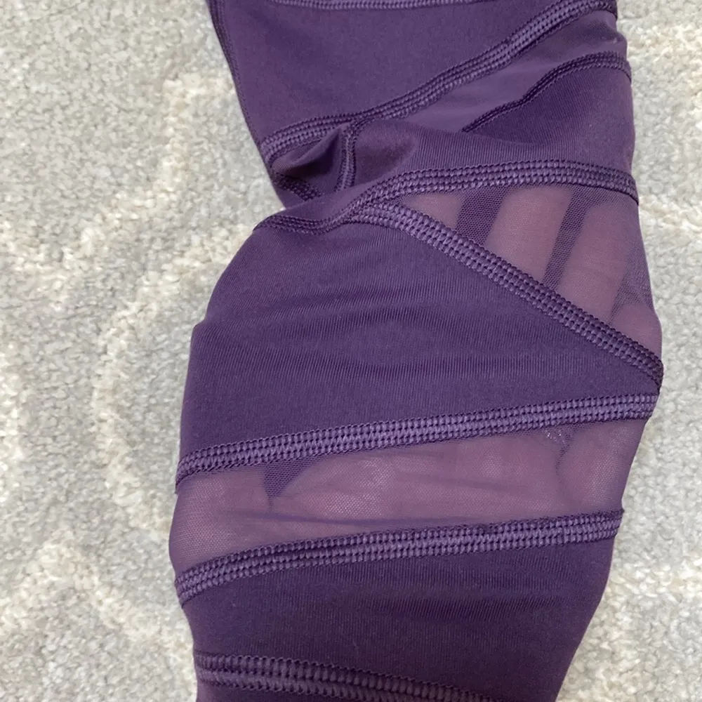 Victoria Secret Knockout workout tights - Image 2