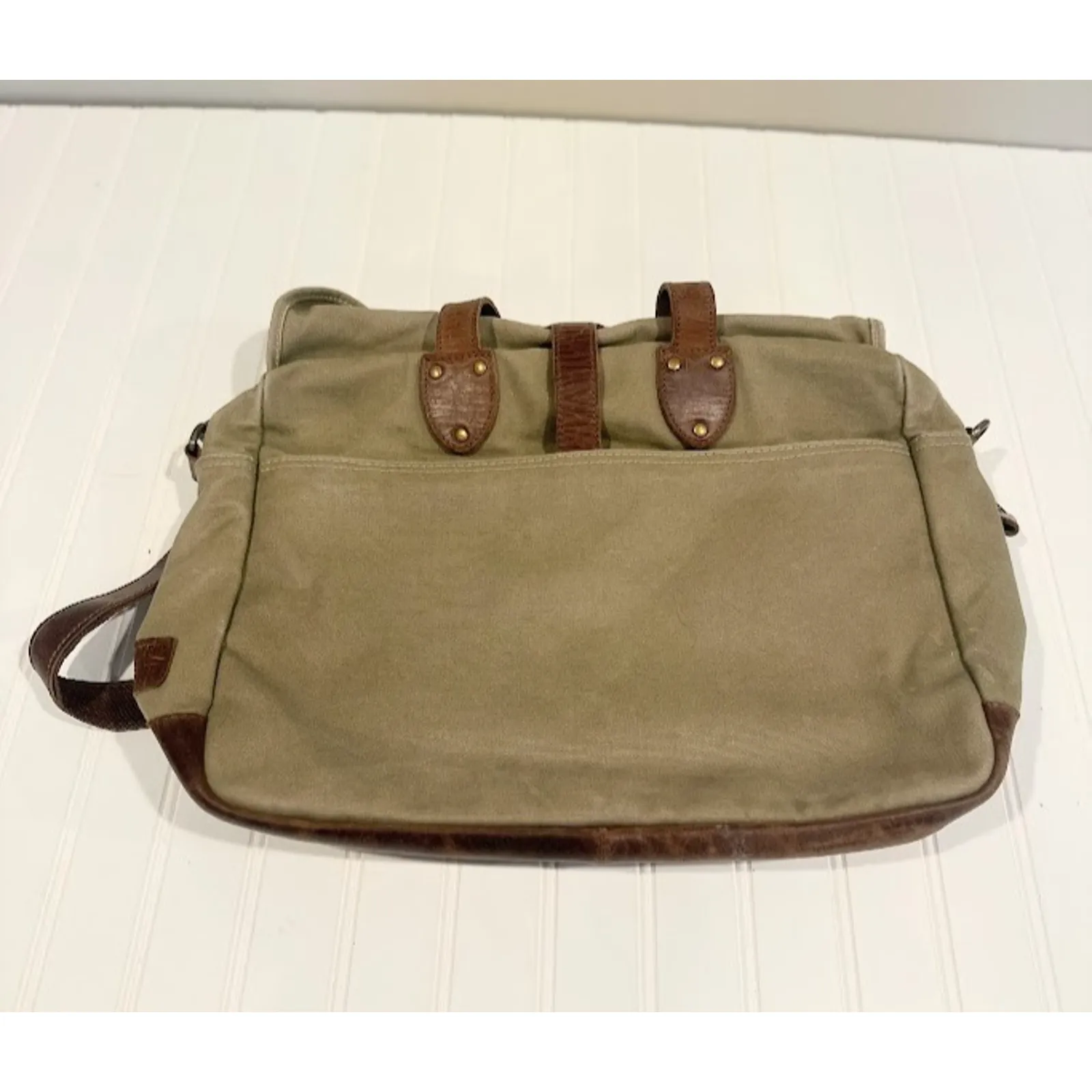 United By Blue Canvas & Leather Messenger Bag Olive Green Travel Work Laptop - Image 5
