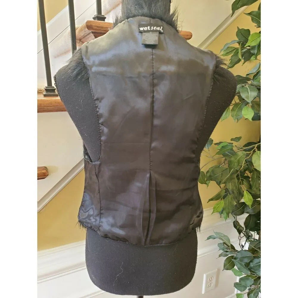 Wet Seal Small Black Faux Fur Vest -Hook Closure - Image 6
