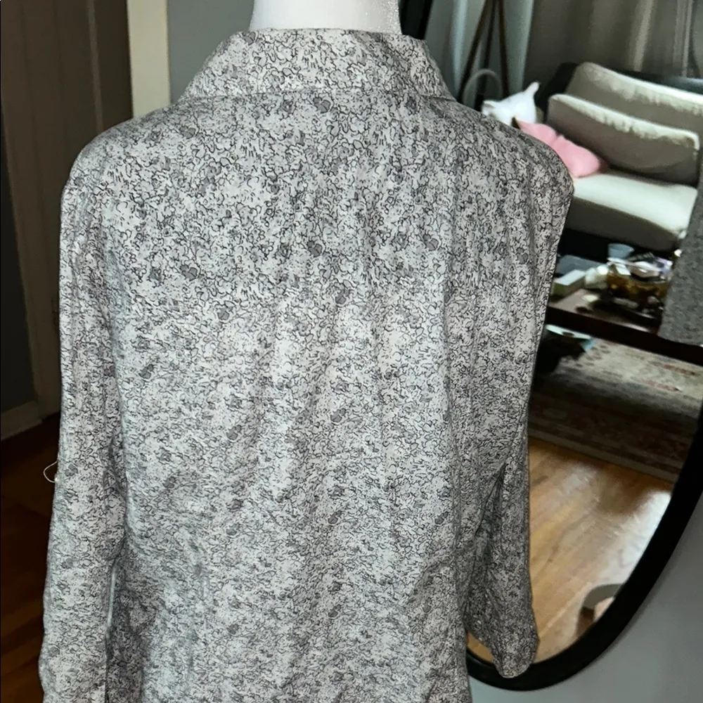 Women's Black and White Patterned Top - Image 8