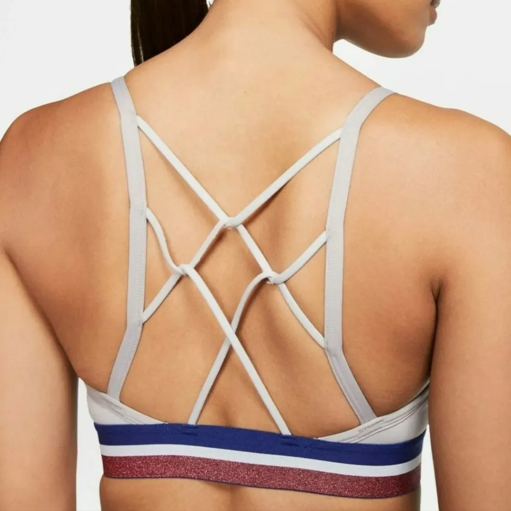 Nike Women's Slam Dunk Indy Light Support Sports Bra - Image 2