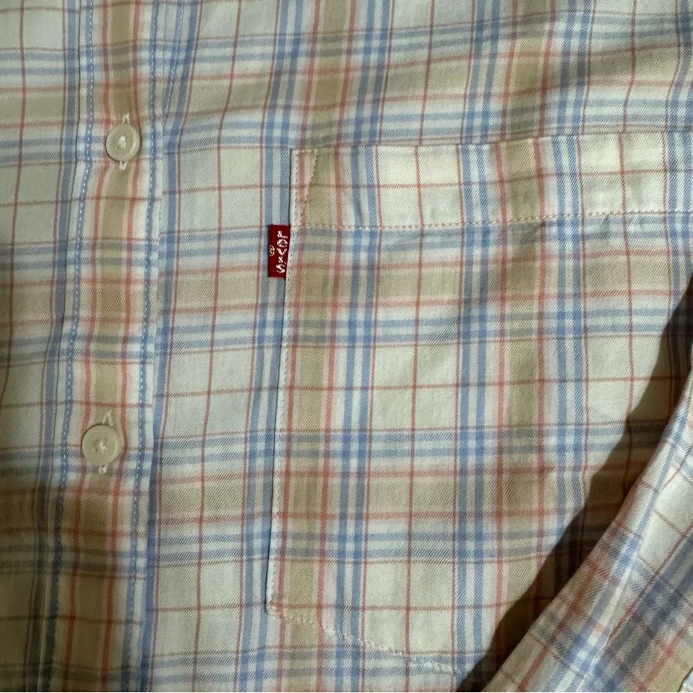 Levi’s Women’s Long Sleeve Button Down Shirt - Image 3