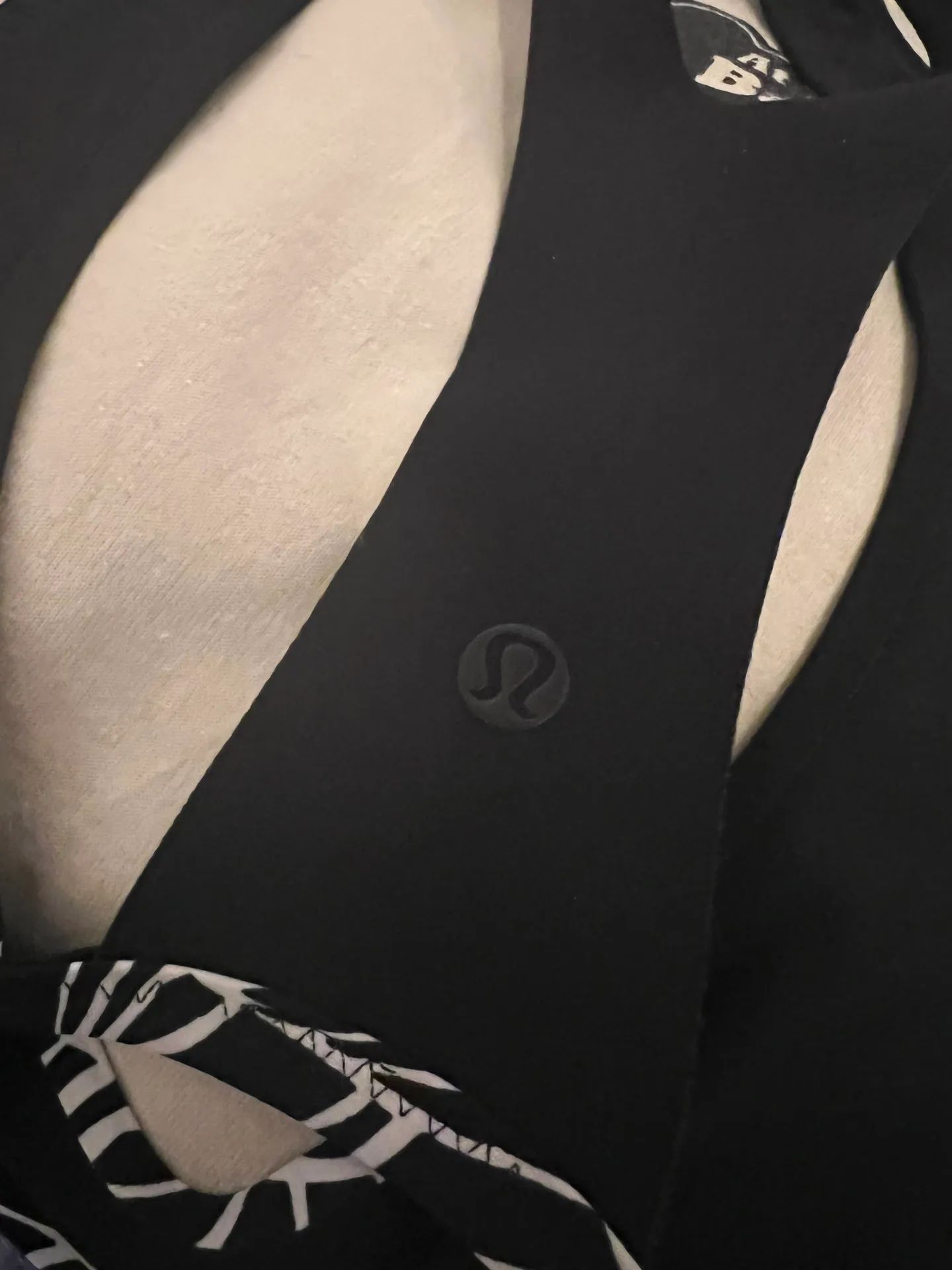 Lululemon Sportbra - Image 3