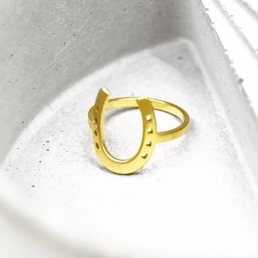 Gold Horseshoe Ring Size 6 - Image 3