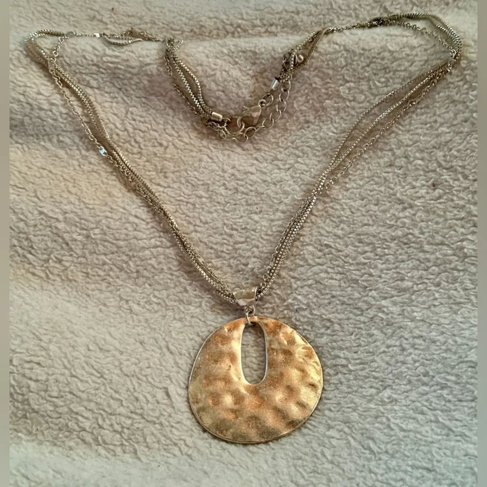 Silver Circle Triple Strand Necklace - Image 4