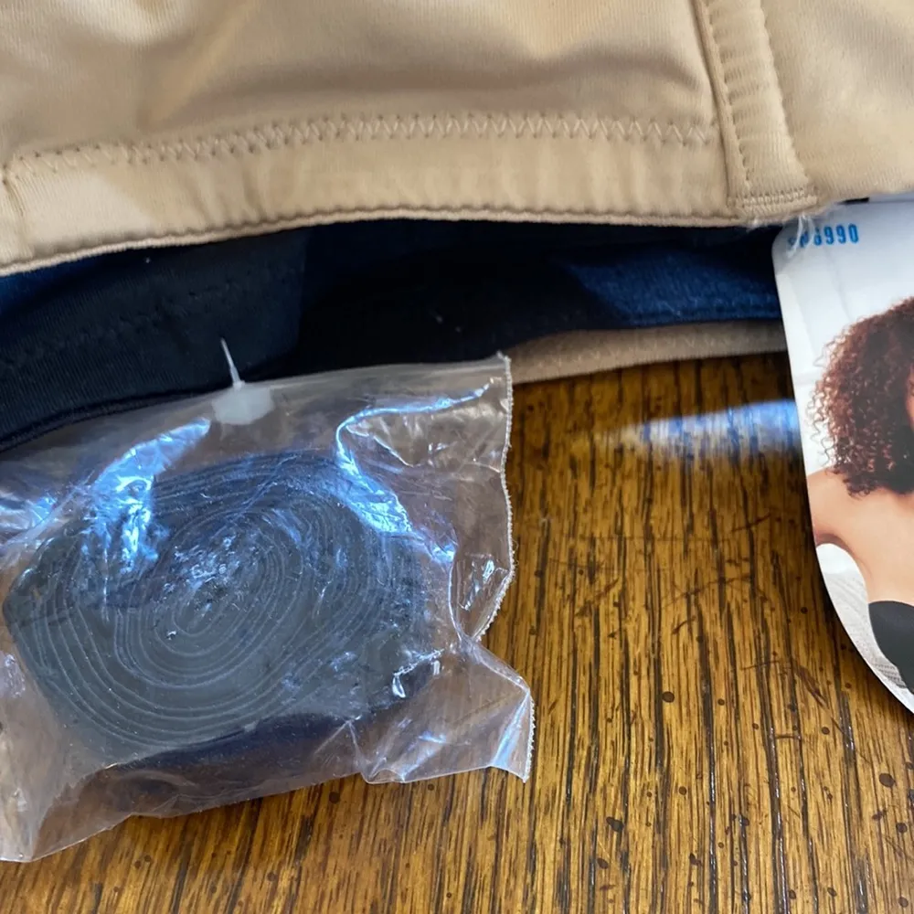 NWT maiden form strapless bras. - Image 7