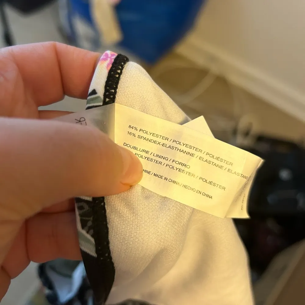 NWT HOT WATER TROPICAL PRINT RUCHED BIKINI BOTTOMS - Image 4