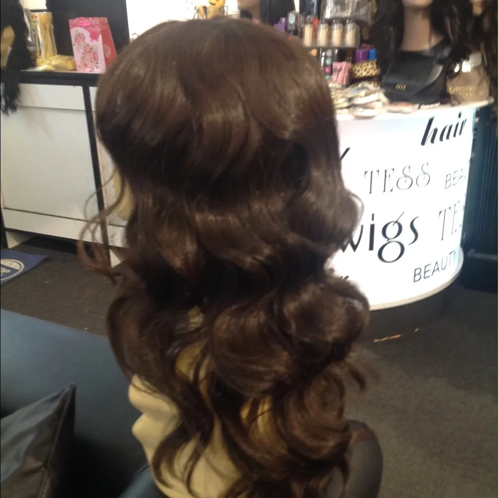 Long Beach waves with bangs GREAT PRICE - Image 2