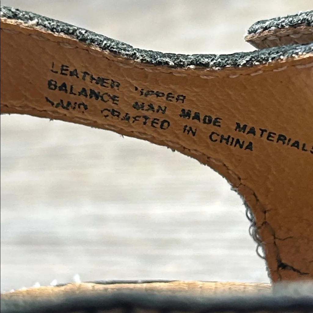 B.O.C. by Born Leather Heeled Sandals – Size 8 (Black) Black - Image 10