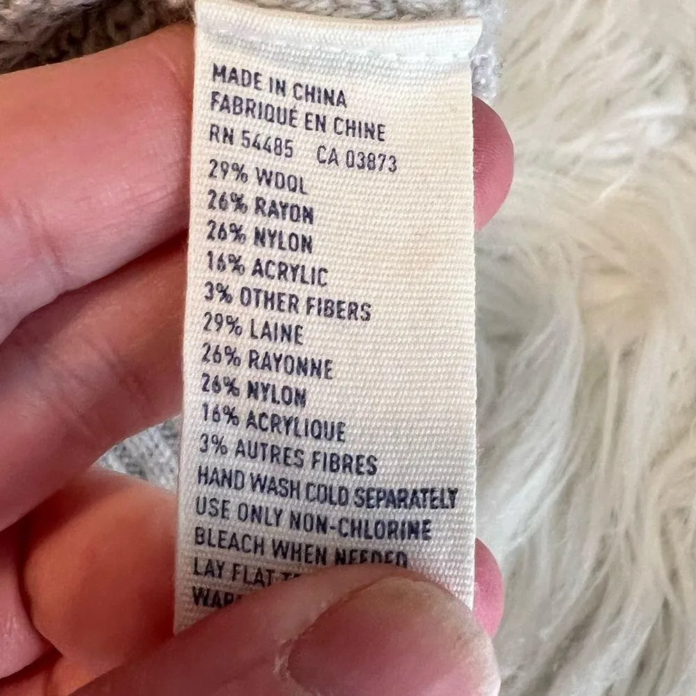 American Eagle Outfitters AEO Wool Blend Deep V Sweater Size Large Dolman Sleeve - Image 7