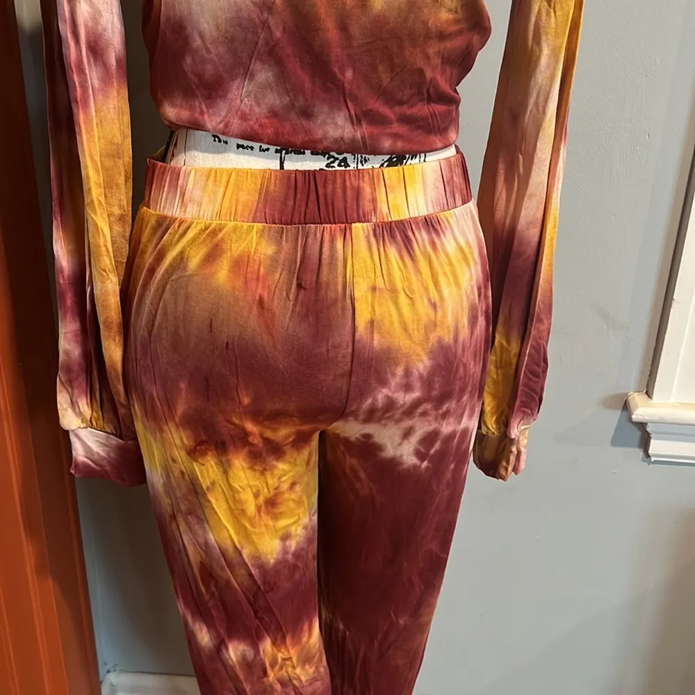 Blue Blush 2-Piece Tie-Dyed Jogger Set - Image 11