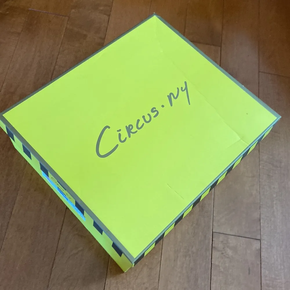 boots. 7.5 - Image 12